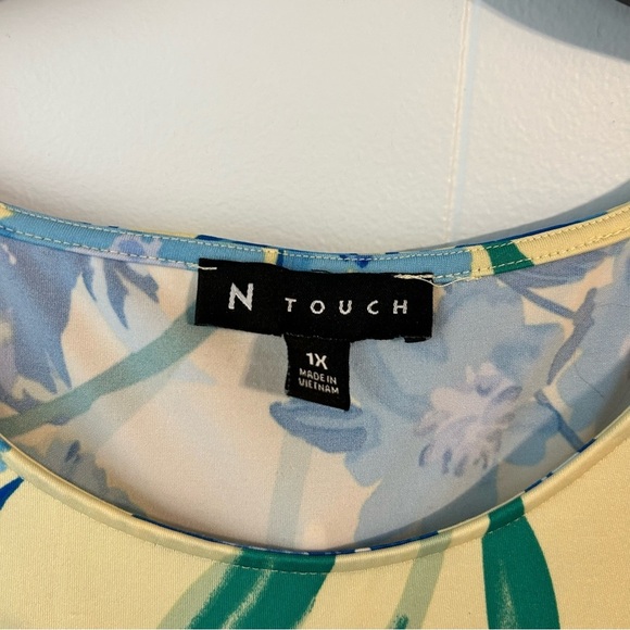 Women’s size 1X N Touch Floral Yellow and Blue Women's Dress. Cold shoulder. - Picture 5 of 9